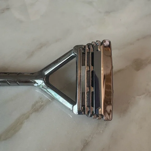 Leaf Razor - Picture 3 of 5